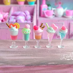 Набор миниатюр "Десерты", 1,5х3 см, 5 шт (Югарт) Набор миниатюр "Десерты", 1,5х3 см, 5 шт (Югарт)