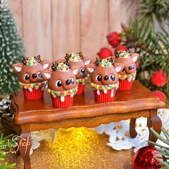 Миниатюра "Новый год. Олененок-капкейк", 1 шт (Югарт) Миниатюра "Новый год. Олененок-капкейк", 1 шт (Югарт)