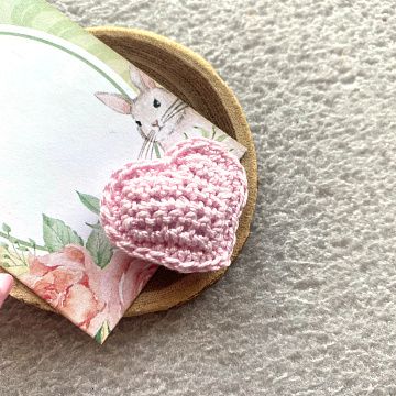 Вязаное украшение "Сердечко розовое", 3 см (Вязанка)